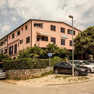 Apartments Romano Apartman